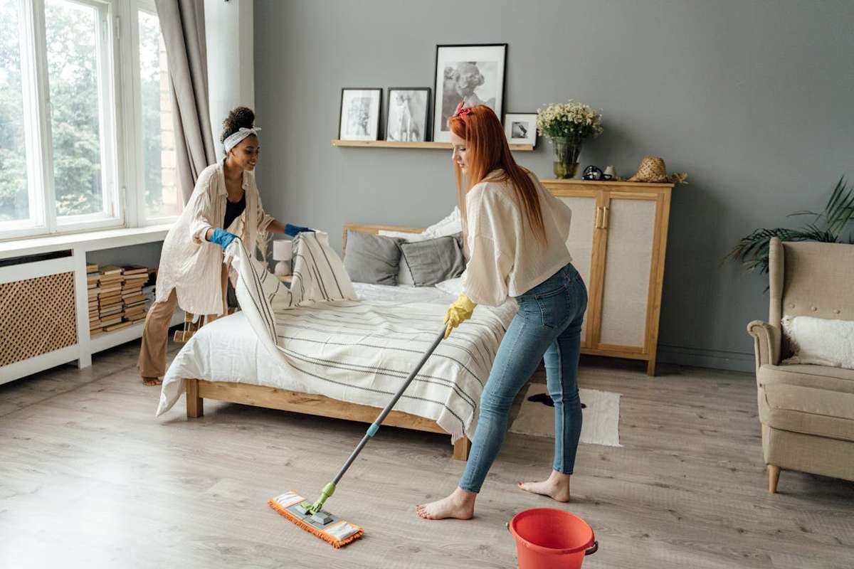 8-Step Bedroom Cleaning Guide for Better Sleep - The Glamorous Woman