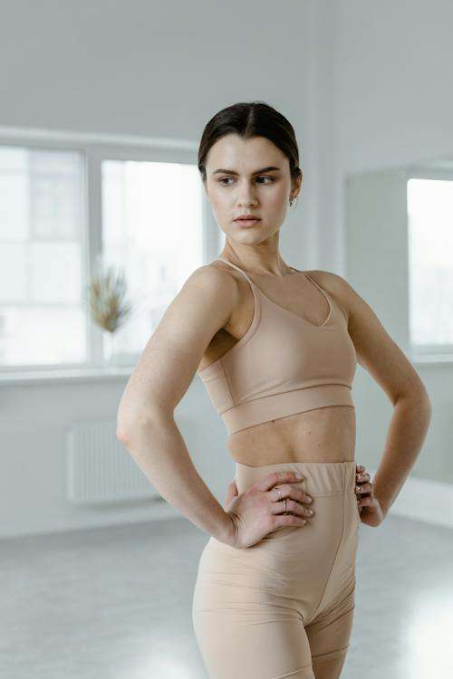 These 3 Popilush shapewear must-haves for Christmas - The Glamorous Woman - Responsive Exercise Wear