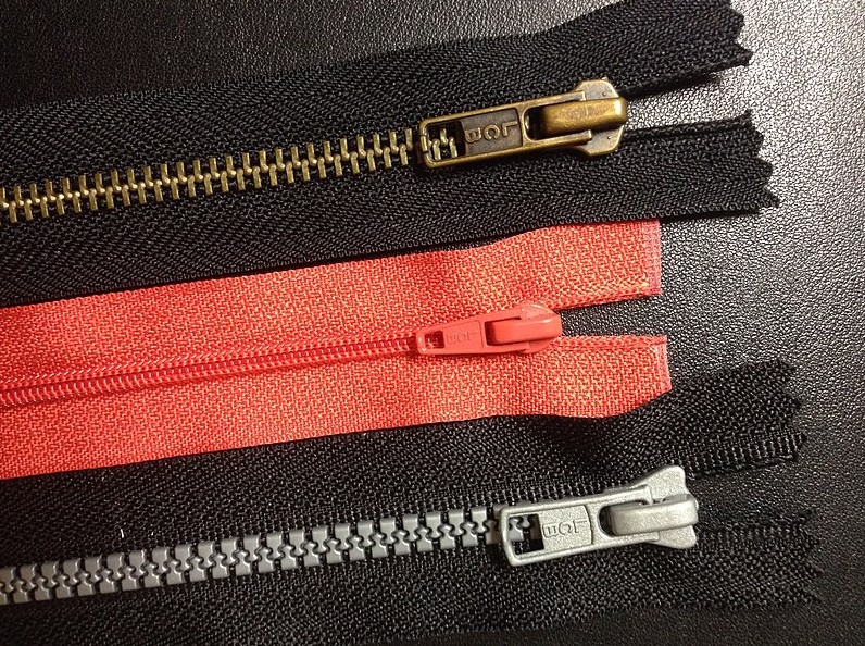 Zippers by Specific Length for DIY Specialists and Tailors
