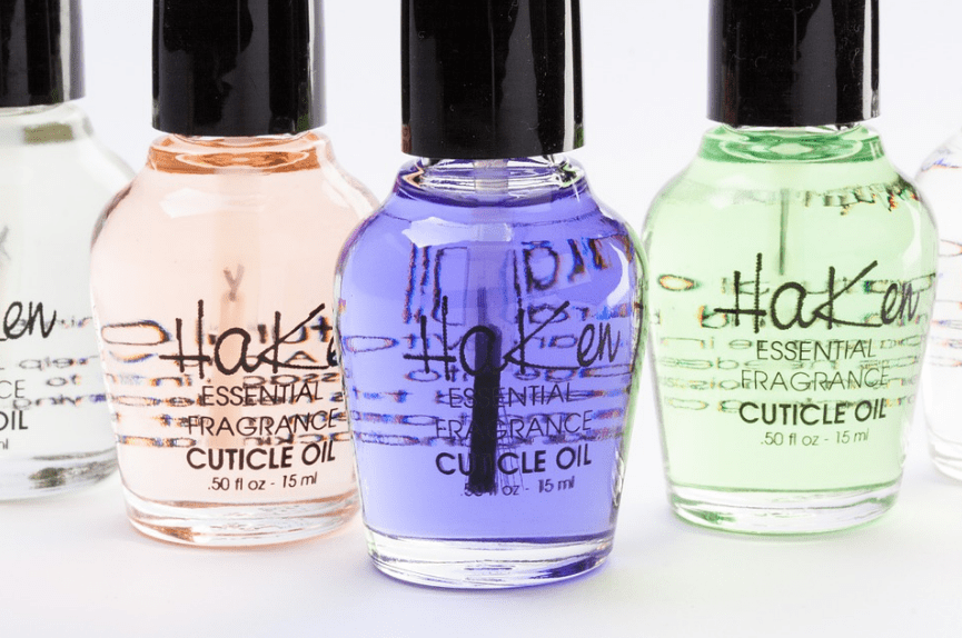 One of the most important things about long-lasting nail care is nail oil