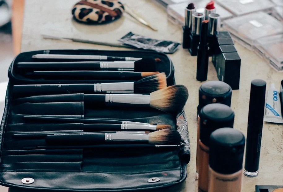 10 Must-have Beauty Supplies For Female