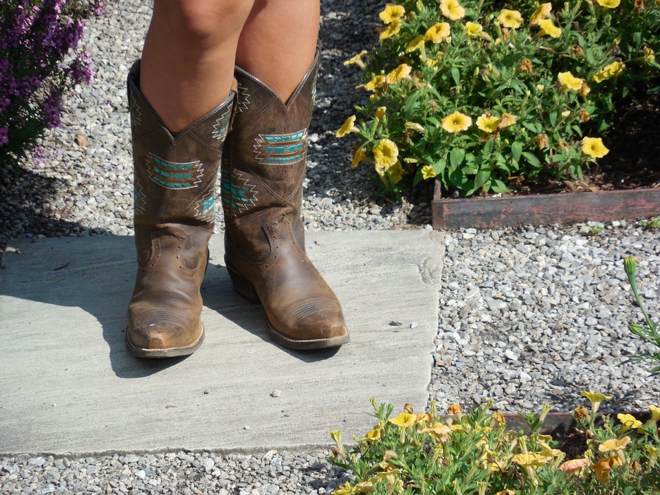 Style your Kilim Boots for every Event