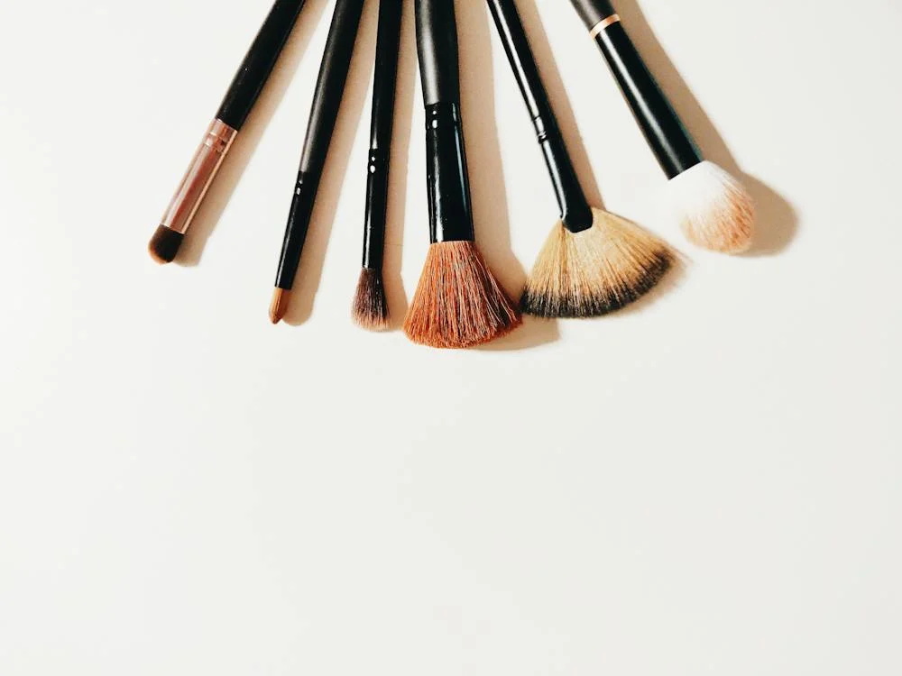 A Beginner’s Guide To Using Different Makeup Brushes
