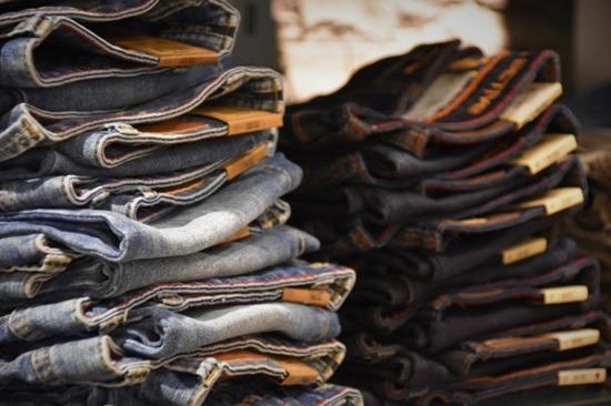 Stacking, Rolling or Cuffing — What’s the Best Style for Your Jeans
