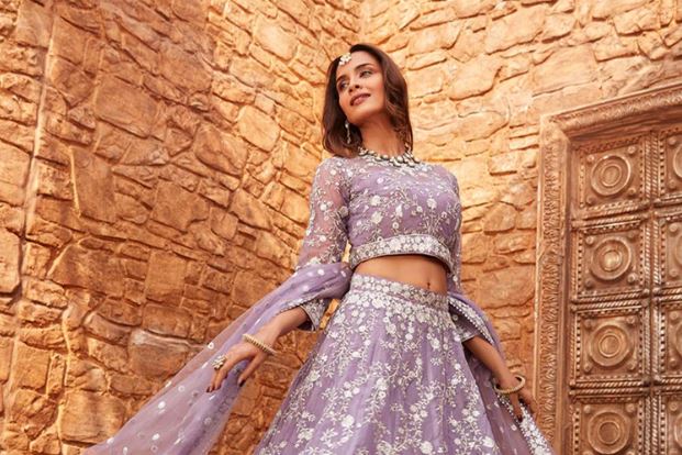 8 Outfit Ideas for Diwali Celebrations