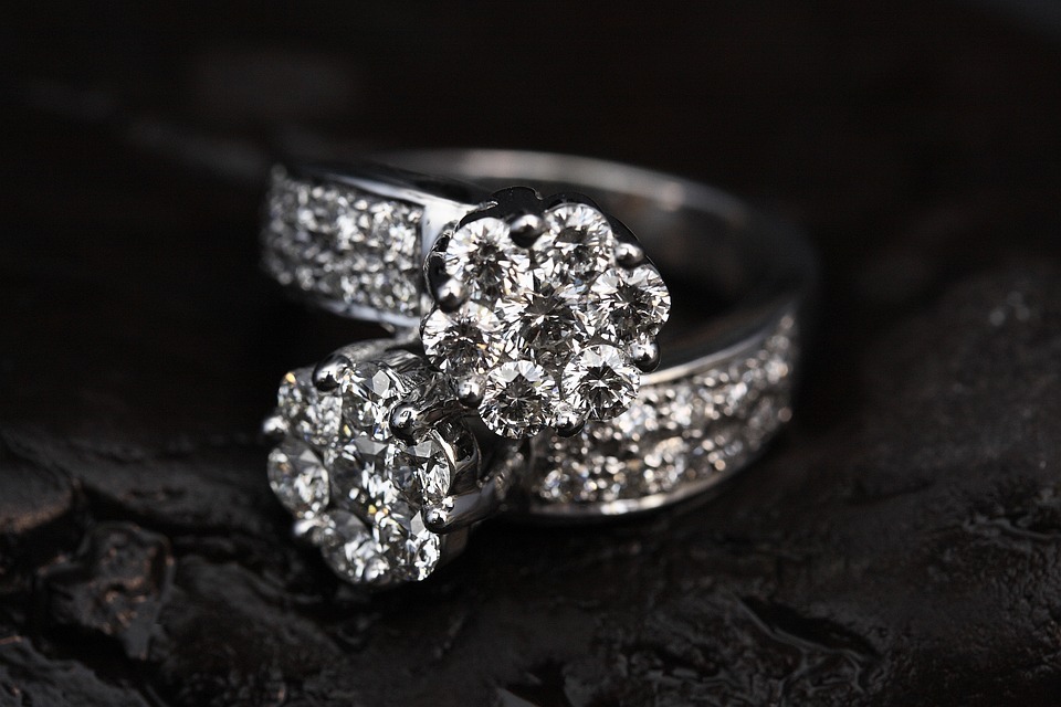 Precious Diamond Jewelry Luxury Ring Woman Rich