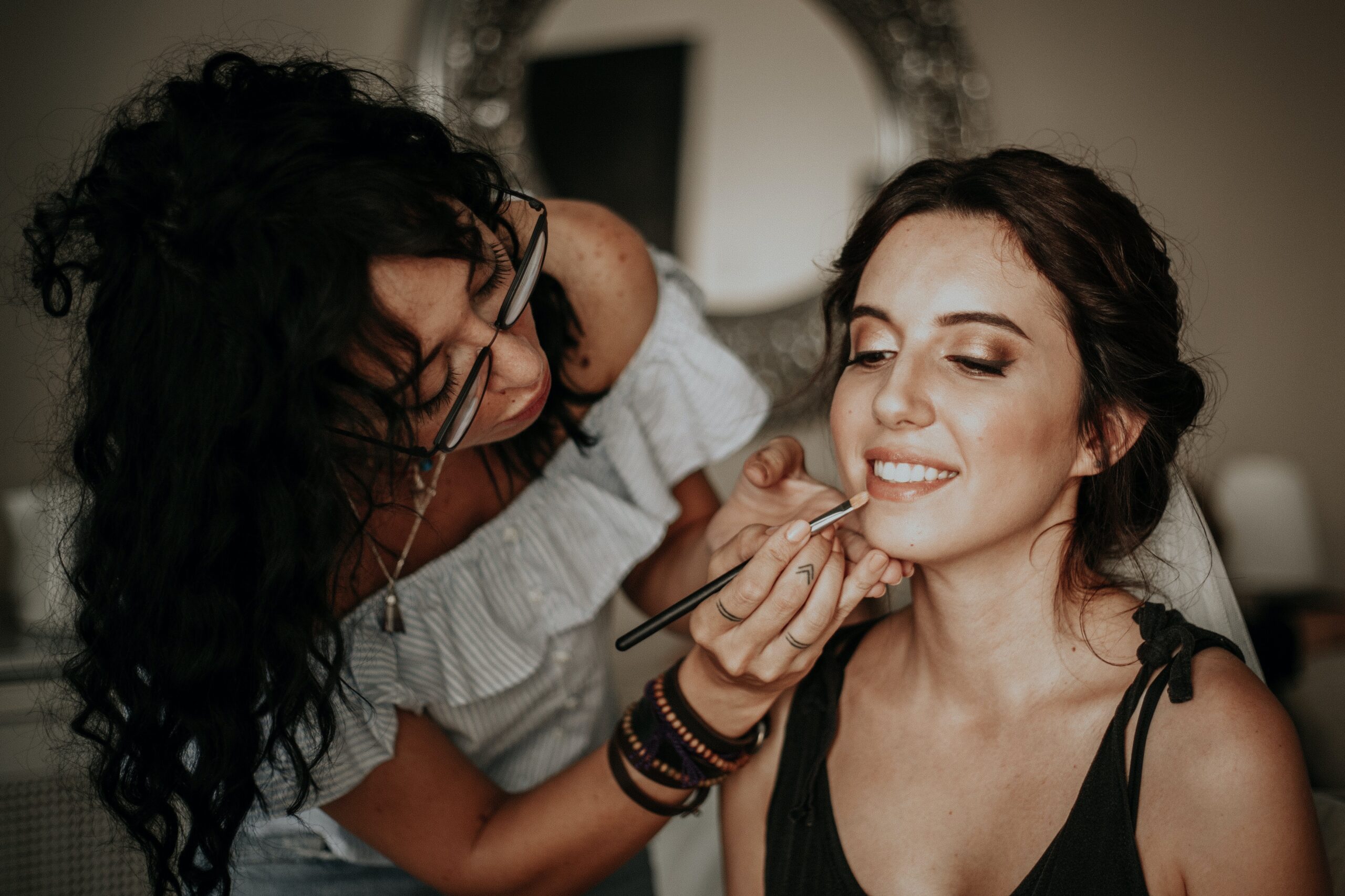 What you need to know if you want to become a beautician